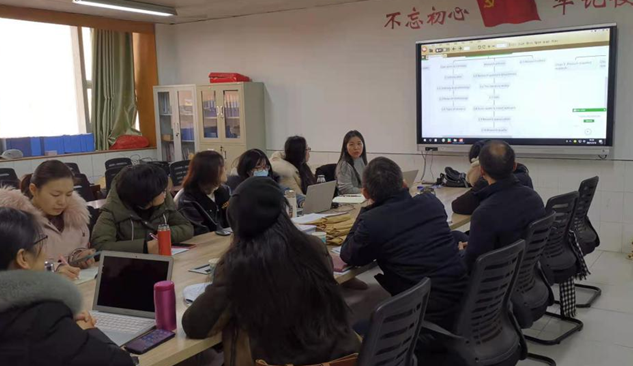 翻译系开展品读经典学术沙龙构建专业成长学习共同体